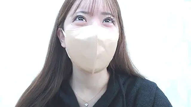 Snapshot of LOVE_MOMO_LOVE chatting on 12-22-24, 11:33 LOVE MOMO LOVE online show from 12-22-24, 11:33