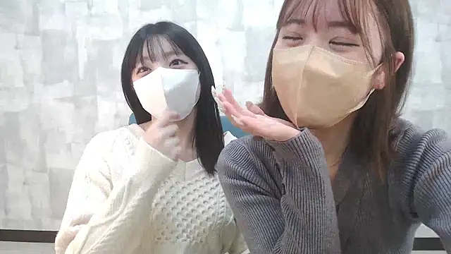 Snapshot of LOVE_MOMO_LOVE chatting on 01-06-25, 12:02 LOVE MOMO LOVE online show from 01-06-25, 12:02