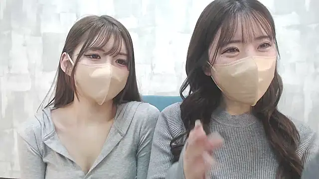 Snapshot of LOVE_MOMO_LOVE chatting on 02-04-25, 11:38 LOVE MOMO LOVE online show from 02-04-25, 11:38