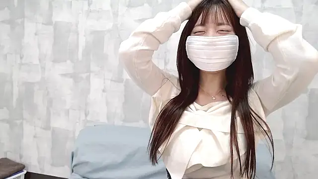 Snapshot of LOVE_MOMO_LOVE chatting on 09-21-25, 12:18 LOVE MOMO LOVE online show from 09-21-25, 12:18