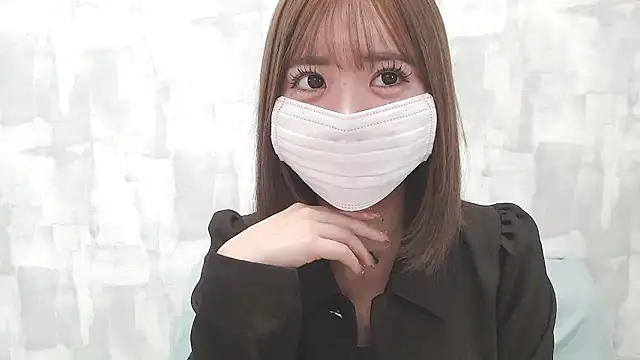 Snapshot of LOVE_MOMO_LOVE chatting on 11-19-25, 10:26 LOVE MOMO LOVE online show from 11-19-25, 10:26