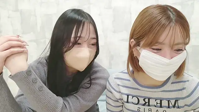 LOVE MOMO LOVE online show from 04-24-26, 12:07