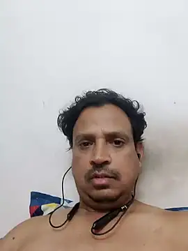 Snapshot of Raj1043 chatting on 12-12-24, 07:15 Raj1043 online show from 12-12-24, 07:15