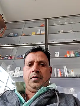 Raj1043 online show from 11-25-25, 04:56