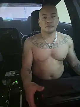 Snapshot of EatMyCake831 chatting on 01-12-25, 07:42 EatMyCake831 online show from 01-12-25, 07:42