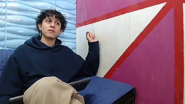 Snapshot of Felipe_Browns chatting on 01-05-25, 01:26 Felipe Browns online show from 01-05-25, 01:26