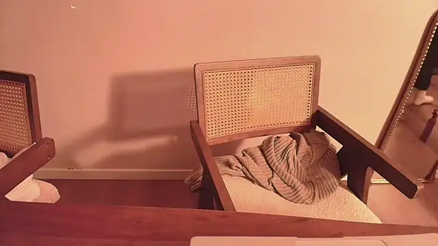 Nina24 online show from 12-01-25, 08:14