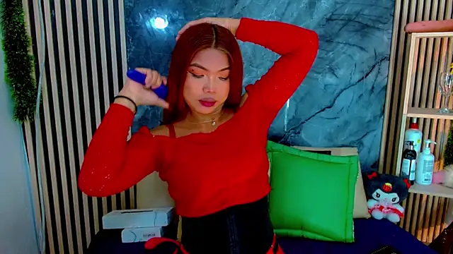 Snapshot of Isalombardi chatting on 01-07-26, 03:53 Isalombardi online show from 01-07-26, 03:53