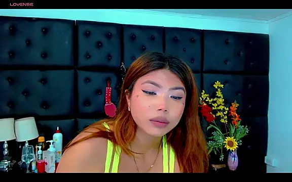 Isalombardi online show from 05-17-26, 04:03