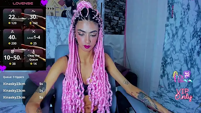 Queen Cuarxxo online show from 04-21-26, 01:42