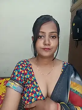 Miss-Riyasingh online show from 07-30-26, 01:43