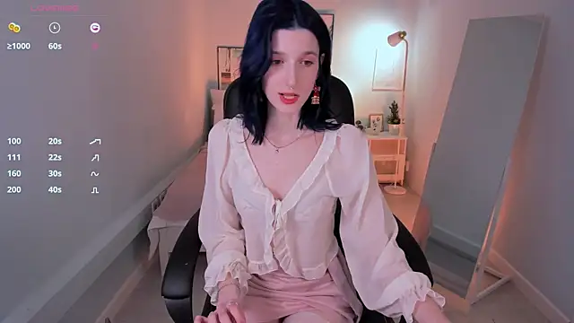 Snapshot of Lil_Melanie_ chatting on 04-29-26, 04:11 Lil Melanie online show from 04-29-26, 04:11