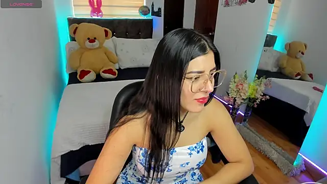 Luxxur69 online show from 05-09-26, 02:22