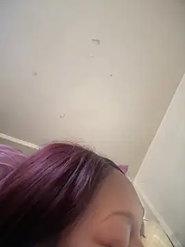 honeybrow online show from 04-21-26, 06:01