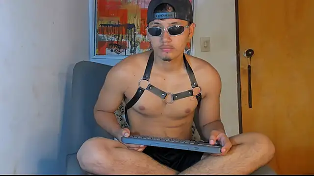 Snapshot of nick1606 chatting on 06-26-26, 05:34 nick1606 online show from 06-26-26, 05:34