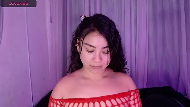 hinataleecs online show from 11-19-25, 09:04