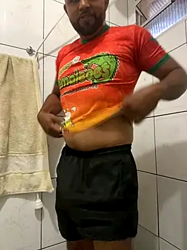 Snapshot of Sheik_z_o chatting on 10-05-25, 07:45 Sheik z o online show from 10-05-25, 07:45