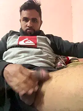 Snapshot of Sheik_z_o chatting on 10-20-25, 11:49 Sheik z o online show from 10-20-25, 11:49