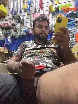 Snapshot of Sheik_z_o chatting on 10-31-25, 11:17 Sheik z o online show from 10-31-25, 11:17