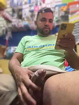 Sheik z o online show from 04-18-26, 01:26