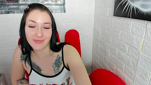 Snapshot of adell_berry chatting on 01-10-25, 04:33 adell berry online show from 01-10-25, 04:33