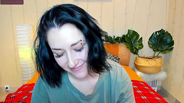 Snapshot of adell_berry chatting on 01-18-25, 04:59 adell berry online show from 01-18-25, 04:59