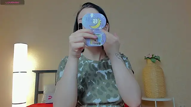 Snapshot of adell_berry chatting on 01-29-25, 01:27 adell berry online show from 01-29-25, 01:27