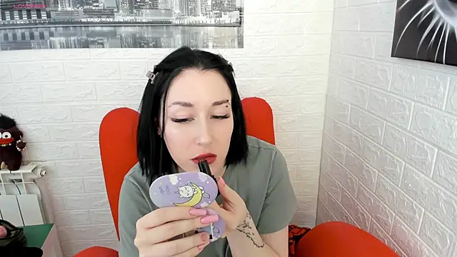 Snapshot of adell_berry chatting on 02-15-25, 05:30 adell berry online show from 02-15-25, 05:30