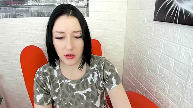 Snapshot of adell_berry chatting on 02-21-25, 05:02 adell berry online show from 02-21-25, 05:02