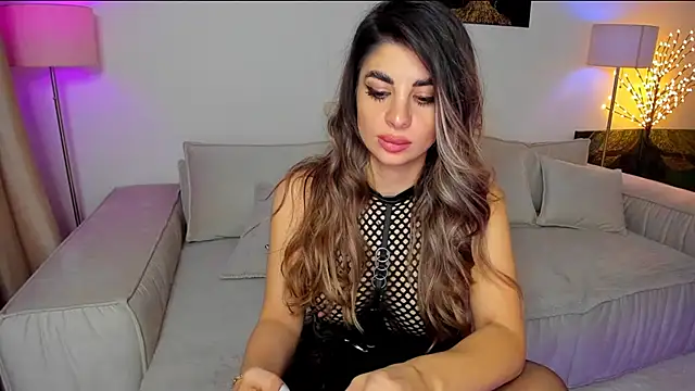 Queenofyouredreams online show from 01-26-25, 03:59