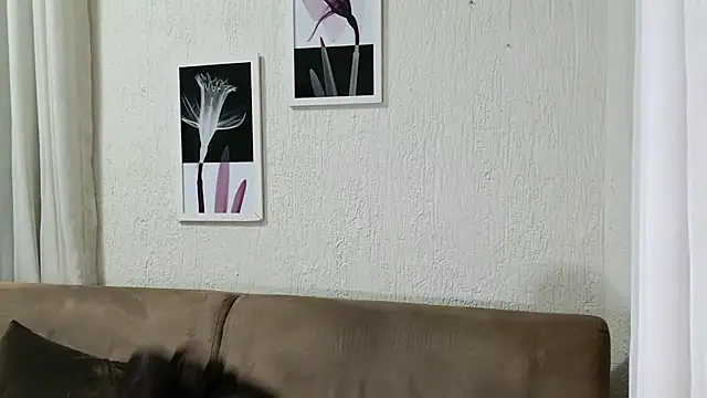 Snapshot of Blue_butterfly chatting on 03-14-25, 05:05 Blue butterfly online show from 03-14-25, 05:05