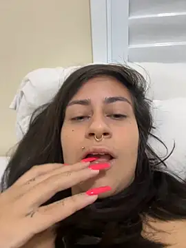 Snapshot of Blue_butterfly chatting on 11-24-25, 06:57 Blue butterfly online show from 11-24-25, 06:57