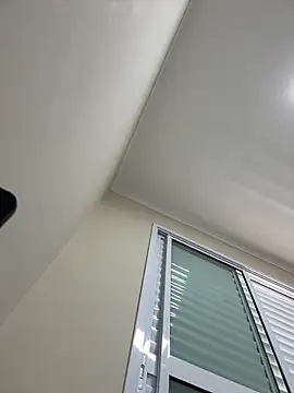 Snapshot of Blue_butterfly chatting on 11-24-25, 07:02 Blue butterfly online show from 11-24-25, 07:02