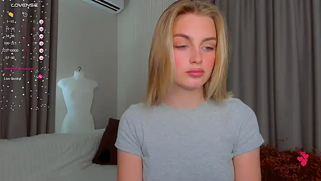 pretty girlnextdoor online show from 09-13-25, 09:53