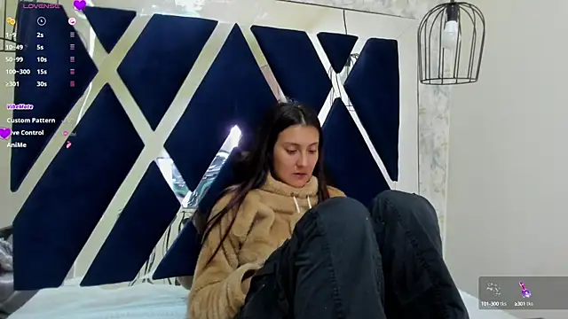  alaia collway  online show from 12-27-24, 12:12