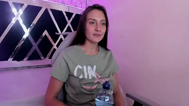  alaia collway  online show from 02-03-25, 03:17