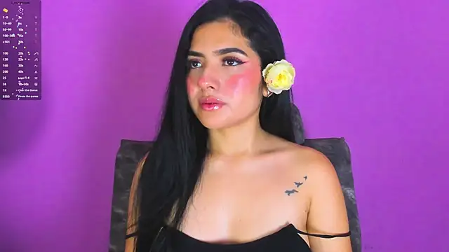 Snapshot of adara_johnson__ chatting on 02-05-25, 11:44 adara johnson online show from 02-05-25, 11:44