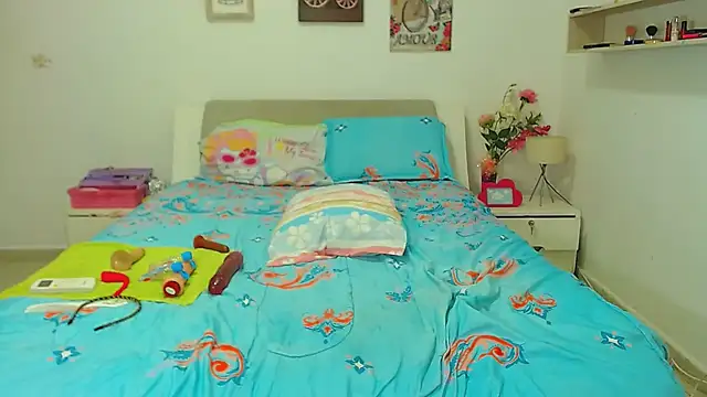 Kendralove31xxx online show from 12-17-24, 07:29