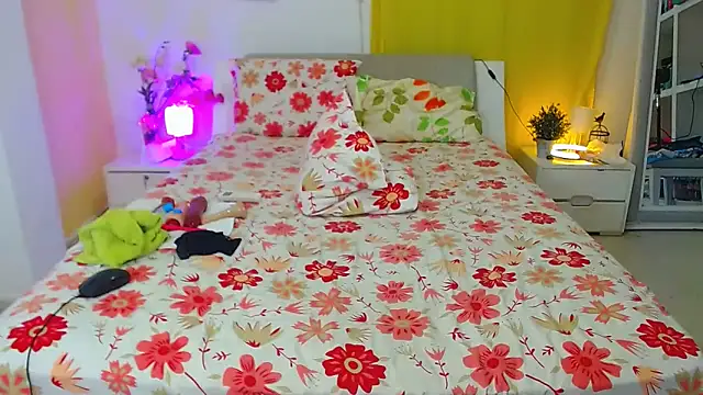 Kendralove31xxx online show from 02-09-25, 06:33