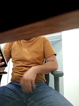 friendsloversex online show from 11-18-25, 04:33