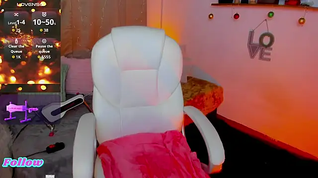 Snapshot of allison-sweet1 chatting on 12-18-25, 04:51 allison-sweet1 online show from 12-18-25, 04:51