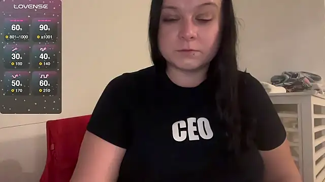 NaughtyWifeUK online show from 04-22-26, 12:35