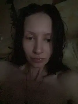 Starry Siren online show from 04-25-26, 01:52