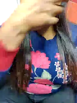 Snapshot of Ayesha_mahi chatting on 01-21-25, 09:13 Ayesha mahi online show from 01-21-25, 09:13