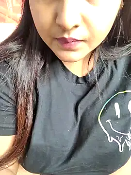 Snapshot of Ayesha_mahi chatting on 01-25-25, 02:25 Ayesha mahi online show from 01-25-25, 02:25