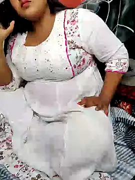 Snapshot of Ayesha_mahi chatting on 01-30-25, 08:43 Ayesha mahi online show from 01-30-25, 08:43