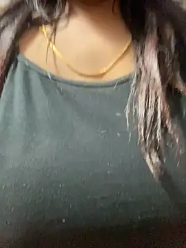 Snapshot of Ayesha_mahi chatting on 03-23-25, 08:04 Ayesha mahi online show from 03-23-25, 08:04