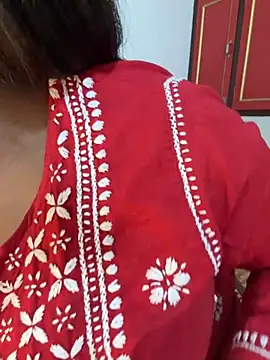 Snapshot of Ayesha_mahi chatting on 09-17-25, 08:05 Ayesha mahi online show from 09-17-25, 08:05