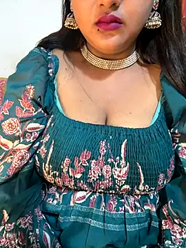 Snapshot of Ayesha_mahi chatting on 10-20-25, 02:45 Ayesha mahi online show from 10-20-25, 02:45