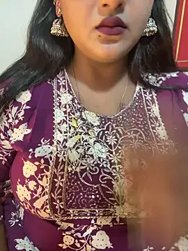 Snapshot of Ayesha_mahi chatting on 10-29-25, 08:27 Ayesha mahi online show from 10-29-25, 08:27